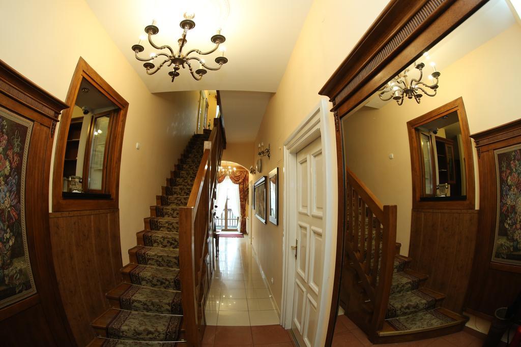 Rezydencja Waksman Bed and Breakfast Lublin Exteriör bild